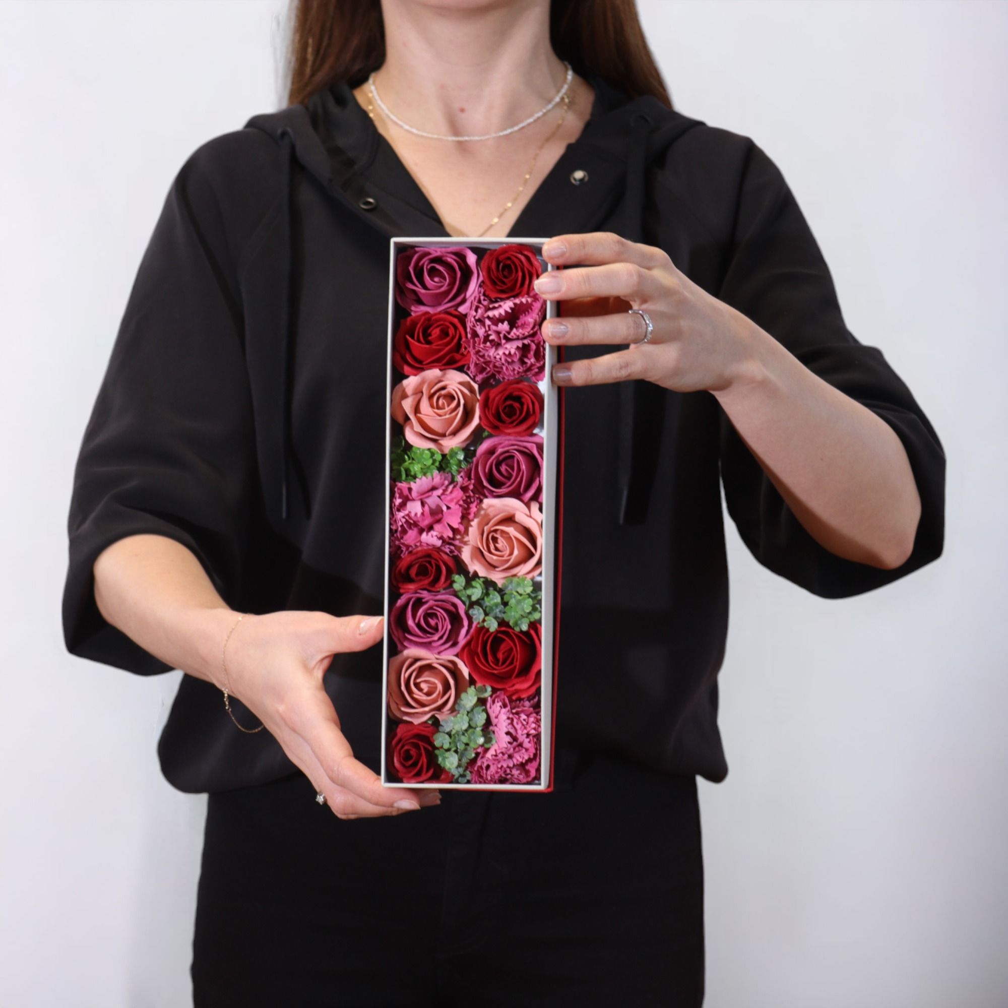 Long Box - Classic Red Soap Roses
