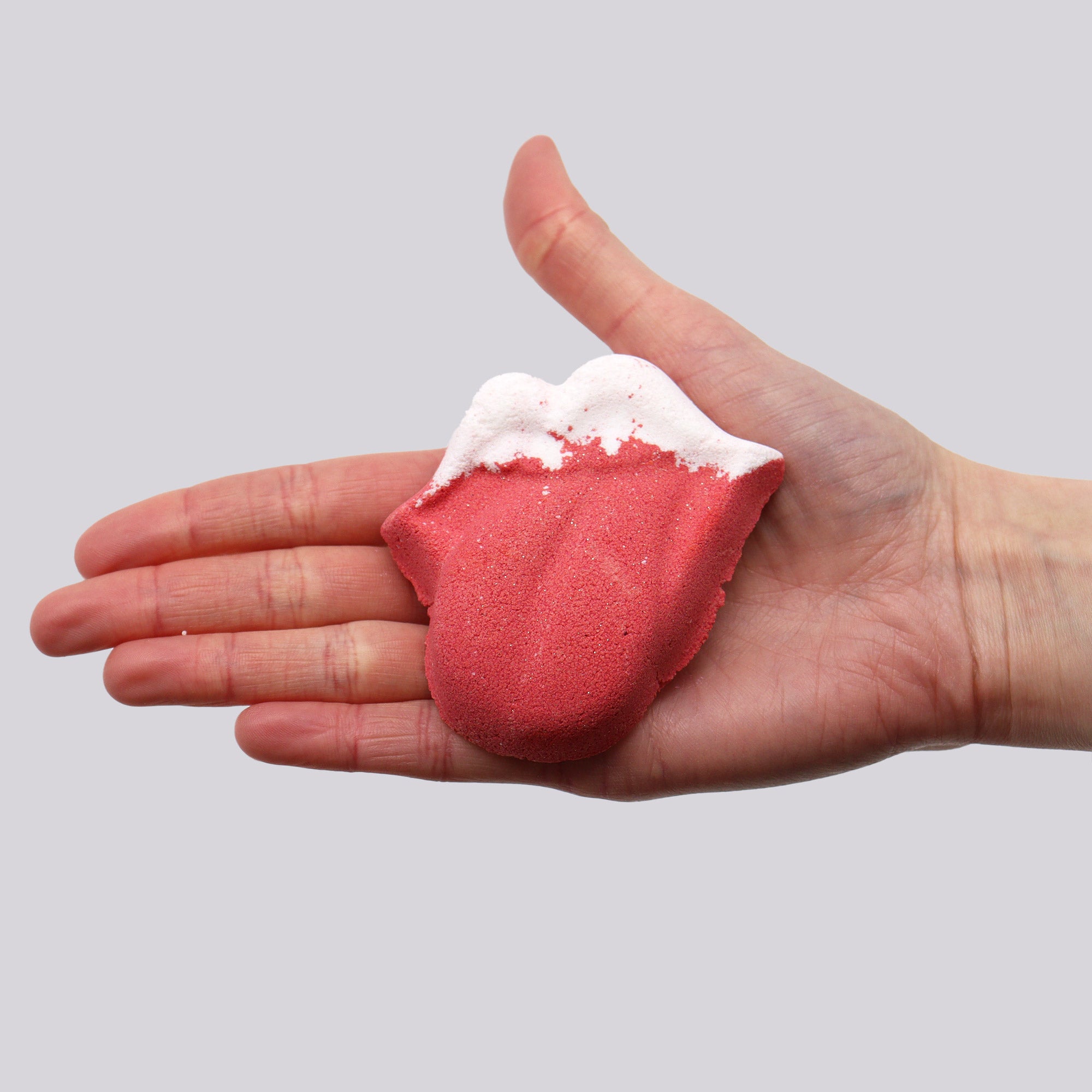 Lips bath bomb